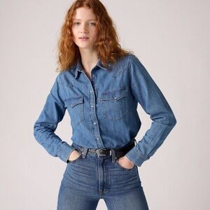 Levi's Classic Blue Denim Shirt - Small
